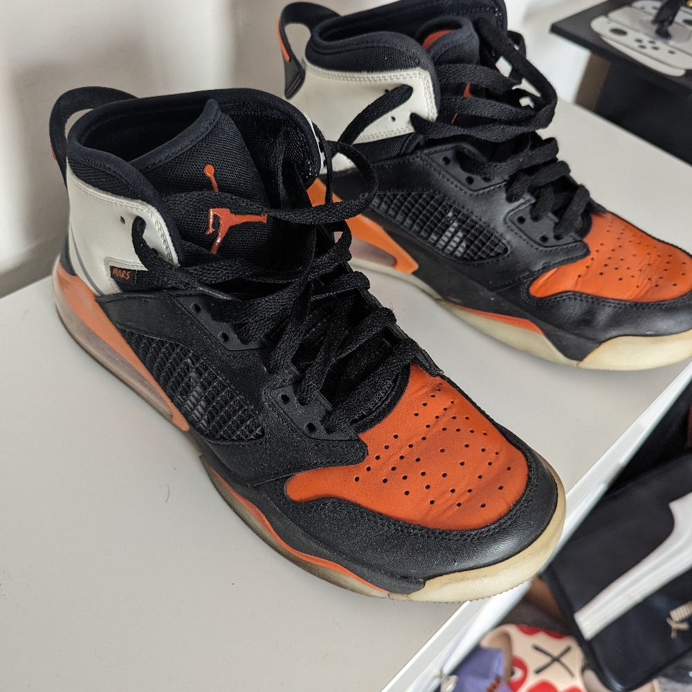 Nike Jordan mars 270 shattered backboard size 9